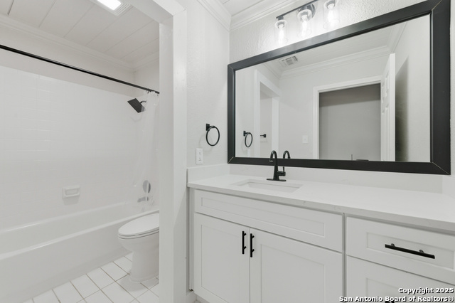 Image 19 of 28 For 8942 Port Side