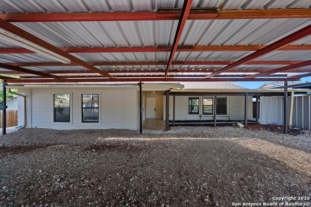 Image 4 of 28 For 8942 Port Side