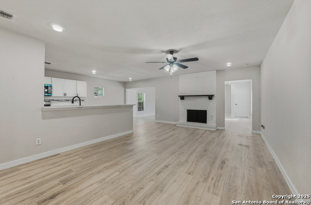 Image 6 of 28 For 8942 Port Side