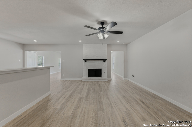 Image 7 of 28 For 8942 Port Side