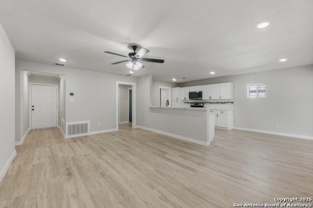 Image 8 of 28 For 8942 Port Side