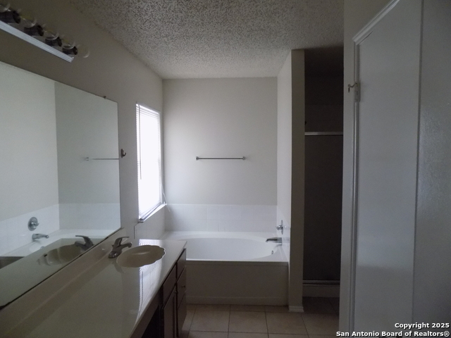 Image 10 of 43 For 3223 Tree Grove