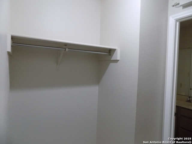 Image 13 of 43 For 3223 Tree Grove