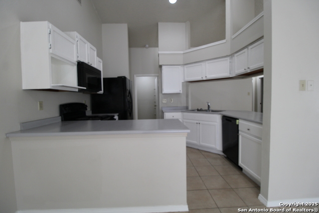 Image 16 of 43 For 3223 Tree Grove