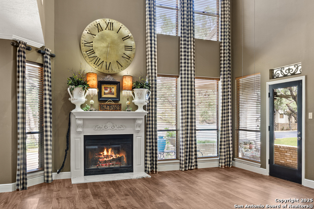 Listing photo id 8 for 7822 Timber Top