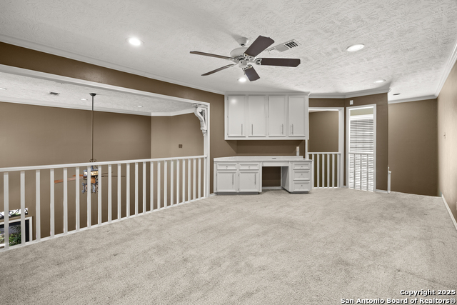 Listing photo id 29 for 7822 Timber Top