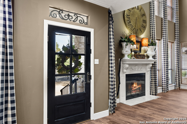 Listing photo id 5 for 7822 Timber Top