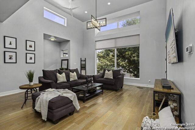 Listing photo id 19 for 326 Clay 102
