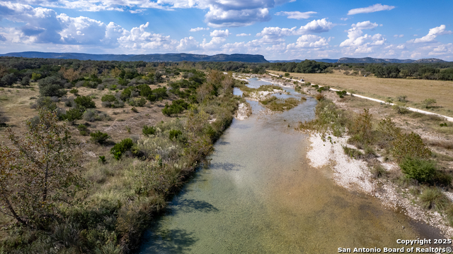 Details for 2554 Cr 380 , Barksdale, TX 78828