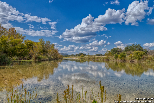 Listing photo id 17 for 2554 Cr 380  