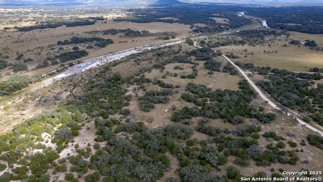 Listing photo id 20 for 2554 Cr 380  