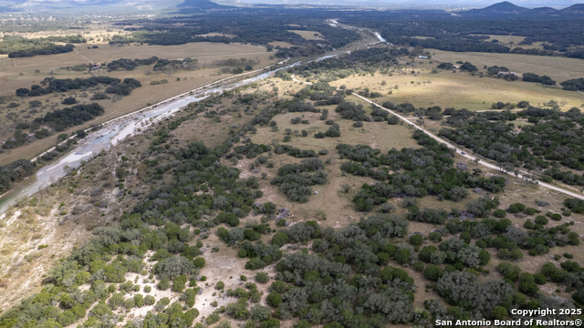 Listing photo id 23 for 2554 Cr 380  