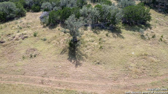 Listing photo id 26 for 2554 Cr 380  