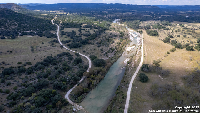 Listing photo id 27 for 2554 Cr 380  