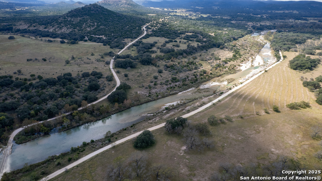 Listing photo id 28 for 2554 Cr 380  