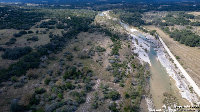 Listing photo id 31 for 2554 Cr 380  