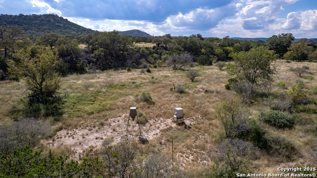 Listing photo id 40 for 2554 Cr 380  