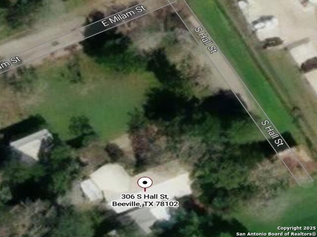 Details for 306 Hall S , Beeville, TX 78102