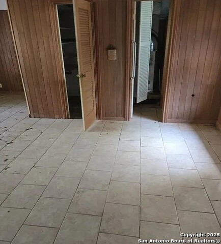 Image 5 of 21 For 306 Hall S