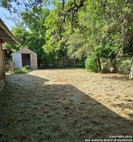 Image 8 of 21 For 306 Hall S