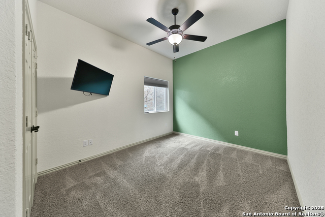 Image 19 of 52 For 10811 Newcroft