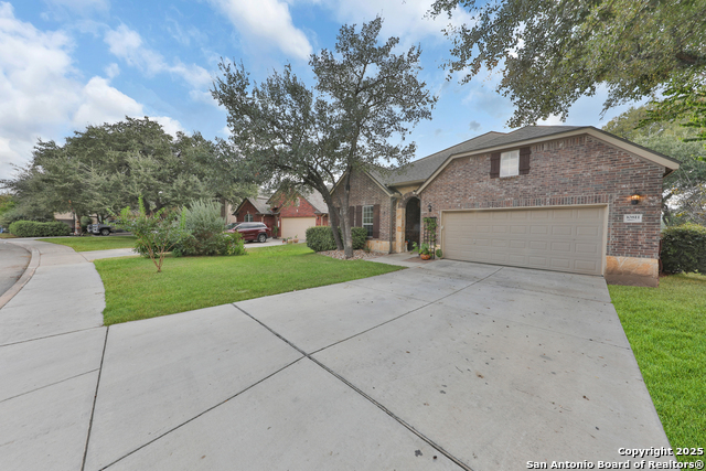 Image 3 of 52 For 10811 Newcroft