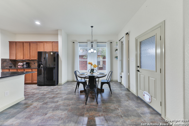 Image 32 of 52 For 10811 Newcroft