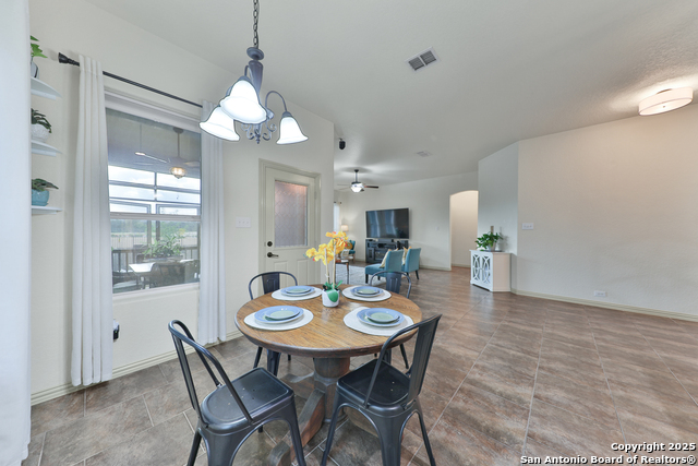 Image 33 of 52 For 10811 Newcroft