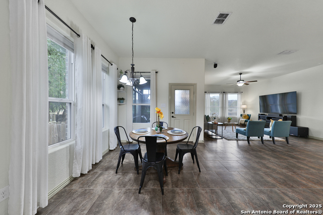 Image 39 of 52 For 10811 Newcroft