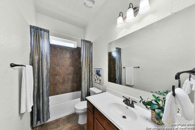 Image 8 of 52 For 10811 Newcroft