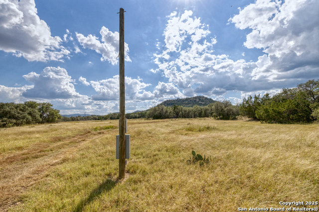 Listing photo id 11 for 2554 Cr 380  