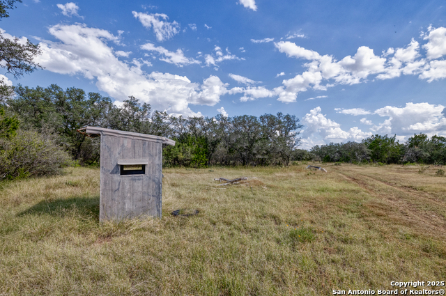 Listing photo id 0 for 2554 Cr 380  