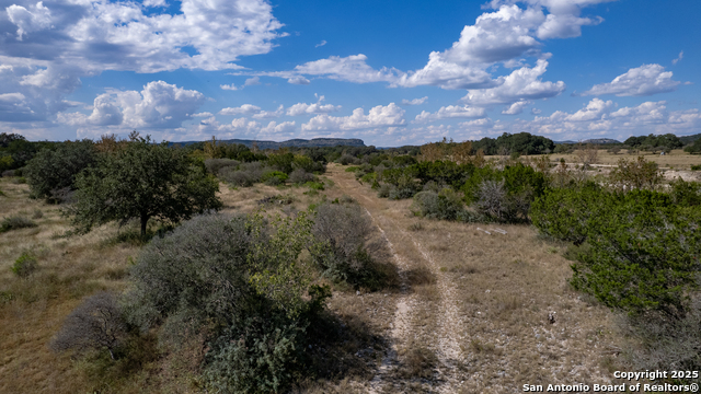 Listing photo id 25 for 2554 Cr 380  