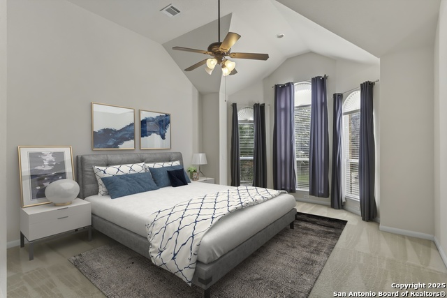 Listing photo id 12 for 819 Steubing Oaks