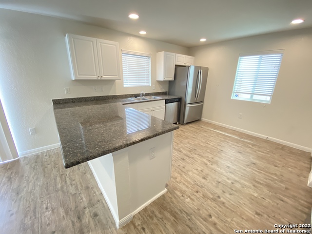 Image 7 of 21 For 10531 Legacy Cove