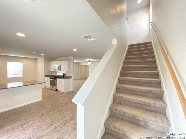 Image 9 of 21 For 10531 Legacy Cove