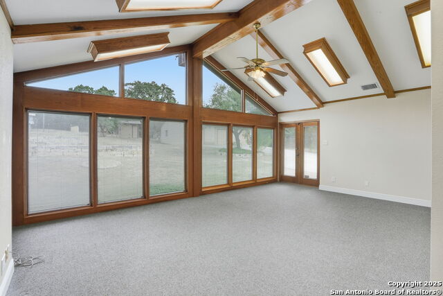 Listing photo id 16 for 31822 High Ridge Dr.