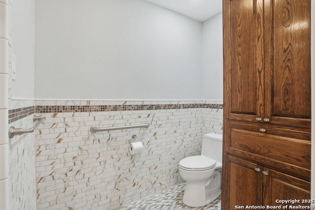 Listing photo id 21 for 31822 High Ridge Dr.