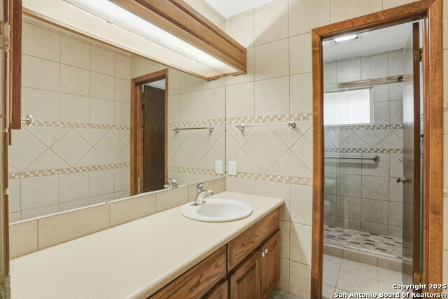Listing photo id 24 for 31822 High Ridge Dr.