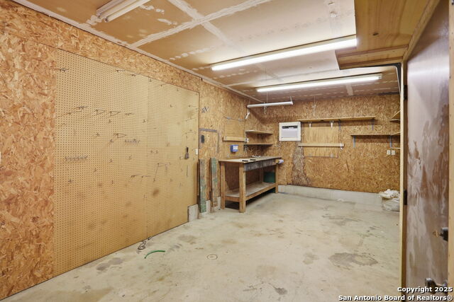 Listing photo id 27 for 31822 High Ridge Dr.