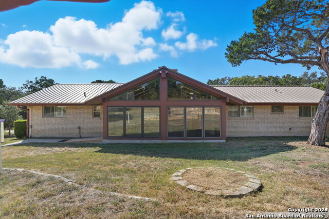 Listing photo id 30 for 31822 High Ridge Dr.