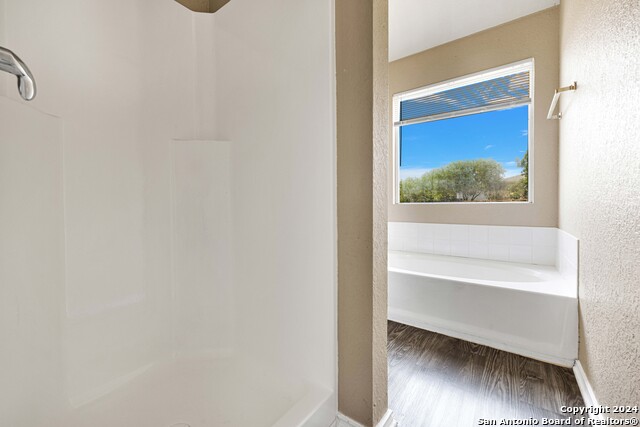 Listing photo id 10 for 6019 Old Corral