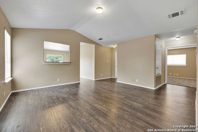Listing photo id 1 for 6019 Old Corral