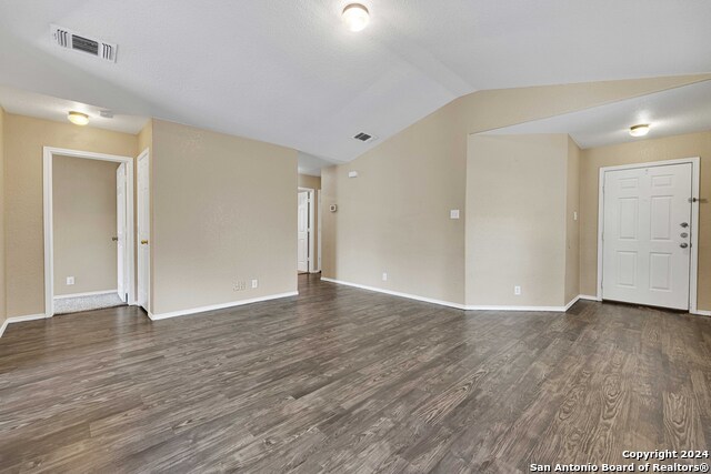 Listing photo id 2 for 6019 Old Corral