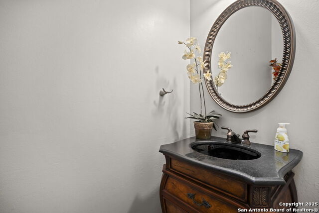Listing photo id 15 for 12 Weatherford