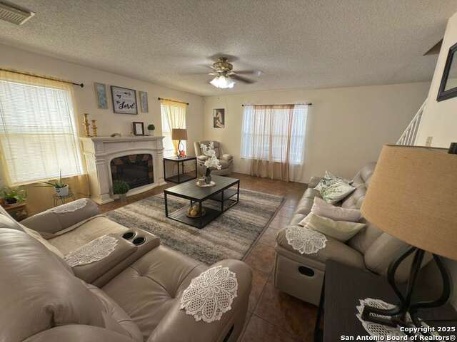 Image 6 of 31 For 6643 Beech Trail
