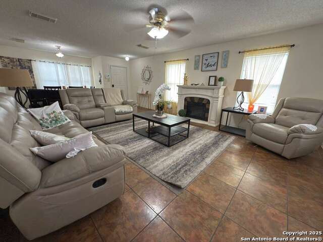 Image 7 of 31 For 6643 Beech Trail