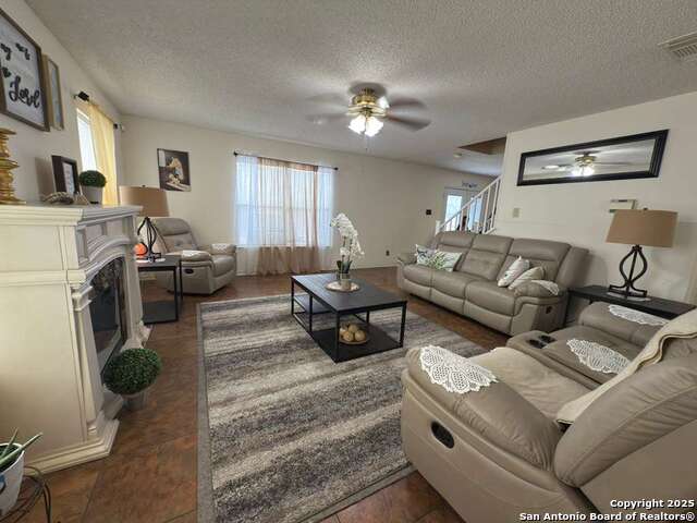 Image 8 of 31 For 6643 Beech Trail