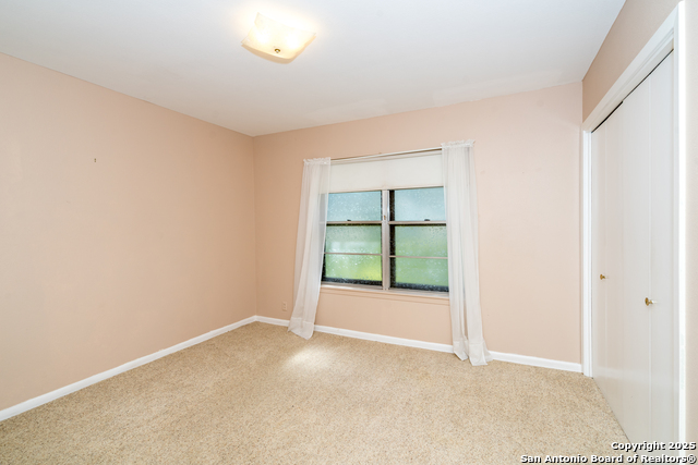 Image 33 of 41 For 8815 Sagebrush