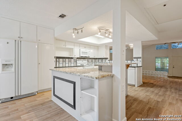 Image 6 of 25 For 11613 Whisper Valley